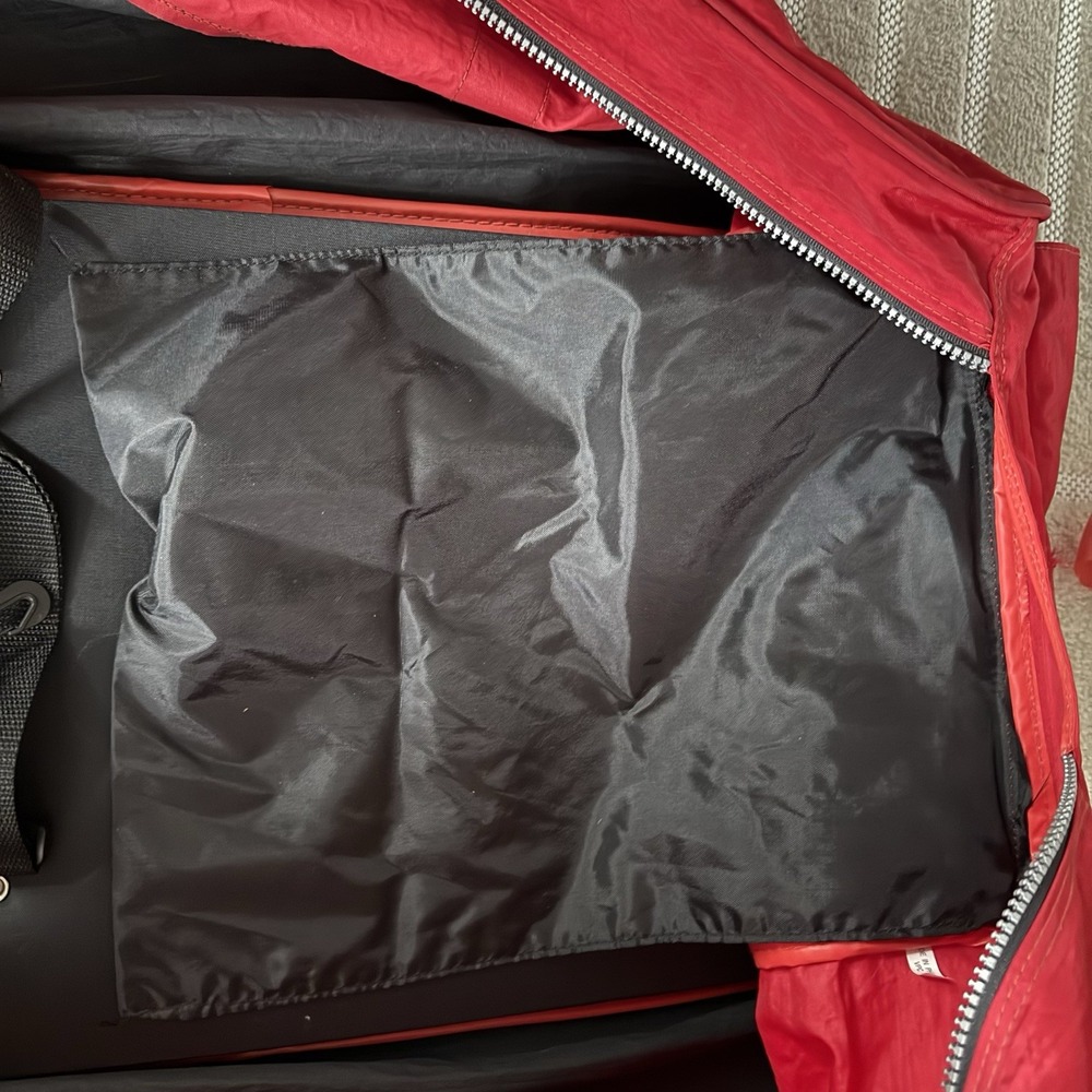 Vintage Marlboro Unlimited Gear - Rolling Travel Duffle Bag - XL - 36" x 14" - Picture 8 of 9